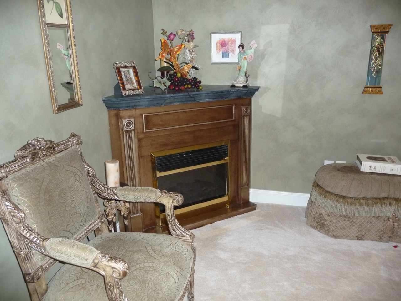 1917 South Clearing Road Salem, VA 24153 - Photo 5 of 41 Livinging Room