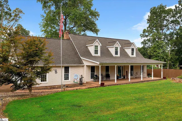 $432,500 | 1002 Greenwood Court, Easley, SC 29642