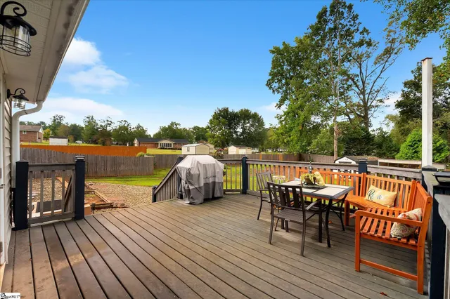 $432,500 | 1002 Greenwood Court, Easley, SC 29642