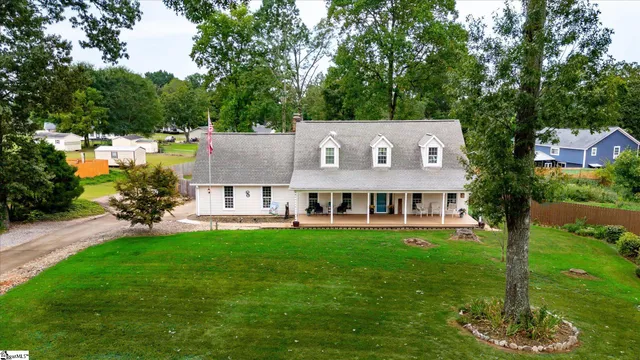 $432,500 | 1002 Greenwood Court, Easley, SC 29642