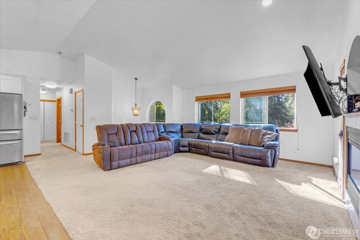 19921 South Carpenter Road Snohomish, WA 98290 - Photo 10 of 20 Gallery Image 10