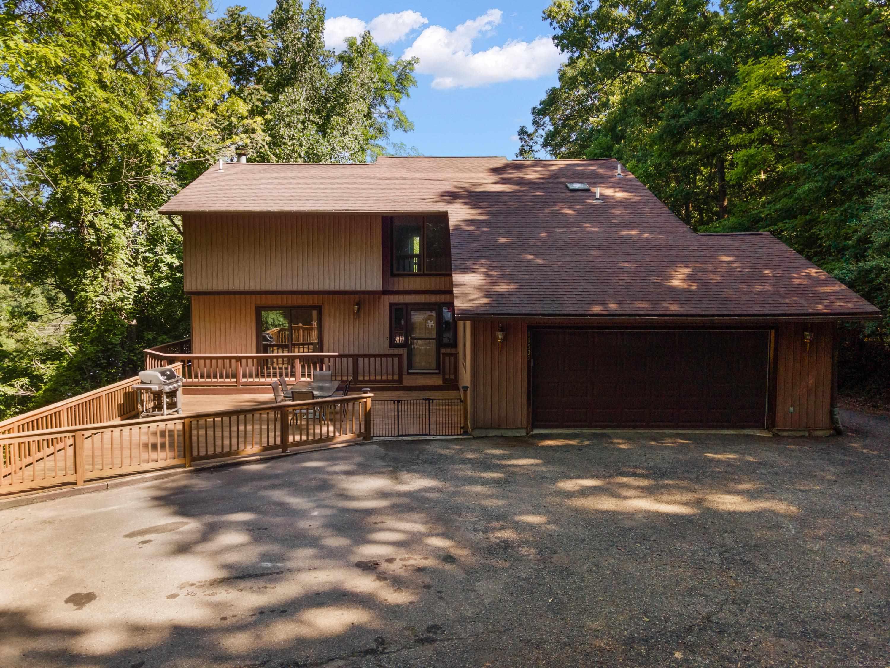 11535 Longden Pinckney, MI 48169 - Photo 54 of 75 50214482-f4dae181-89d8-48a3-8450-9d6ced4f9d33.JPG
