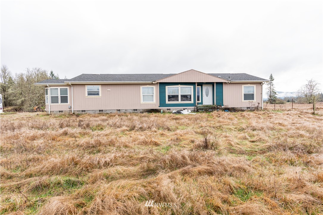 168 Katula Road Chehalis, WA 98532 - Photo 3 of 40 a house with yard