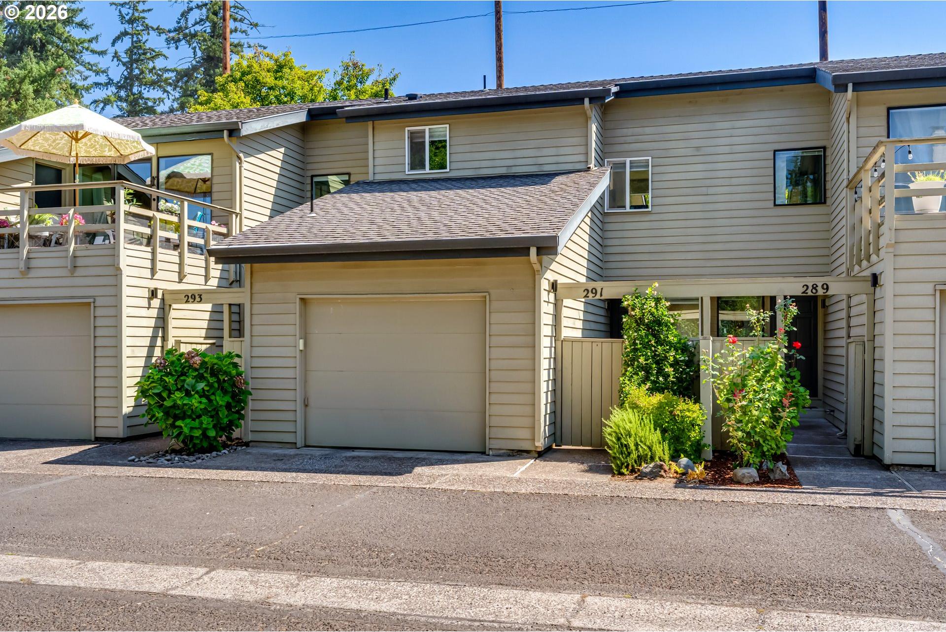291 Country Club Road Eugene, OR 97401 - Photo 1 of 23 Gallery Image 1