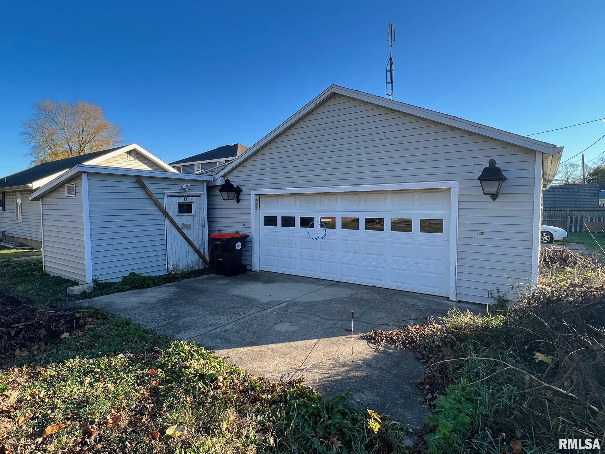 617 Short 8th Street Lincoln, IL 62656 - Photo 14 of 14