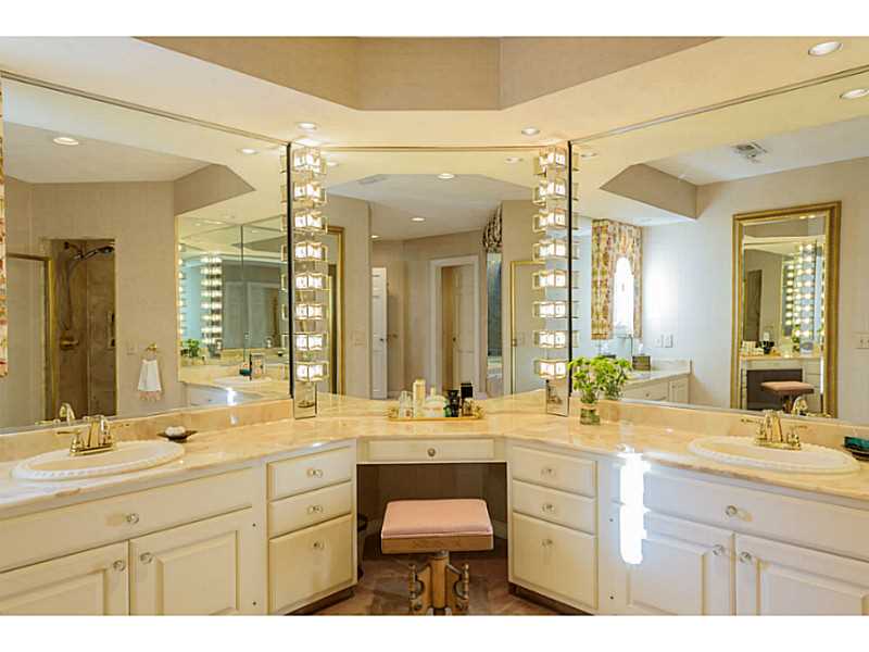 337 Rumstick Road Barrington, RI 02806 - Photo 18 of 24 Master Bath/Spa.
