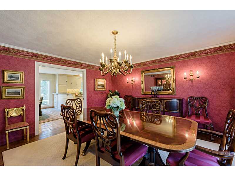 337 Rumstick Road Barrington, RI 02806 - Photo 10 of 24 Dining Room.