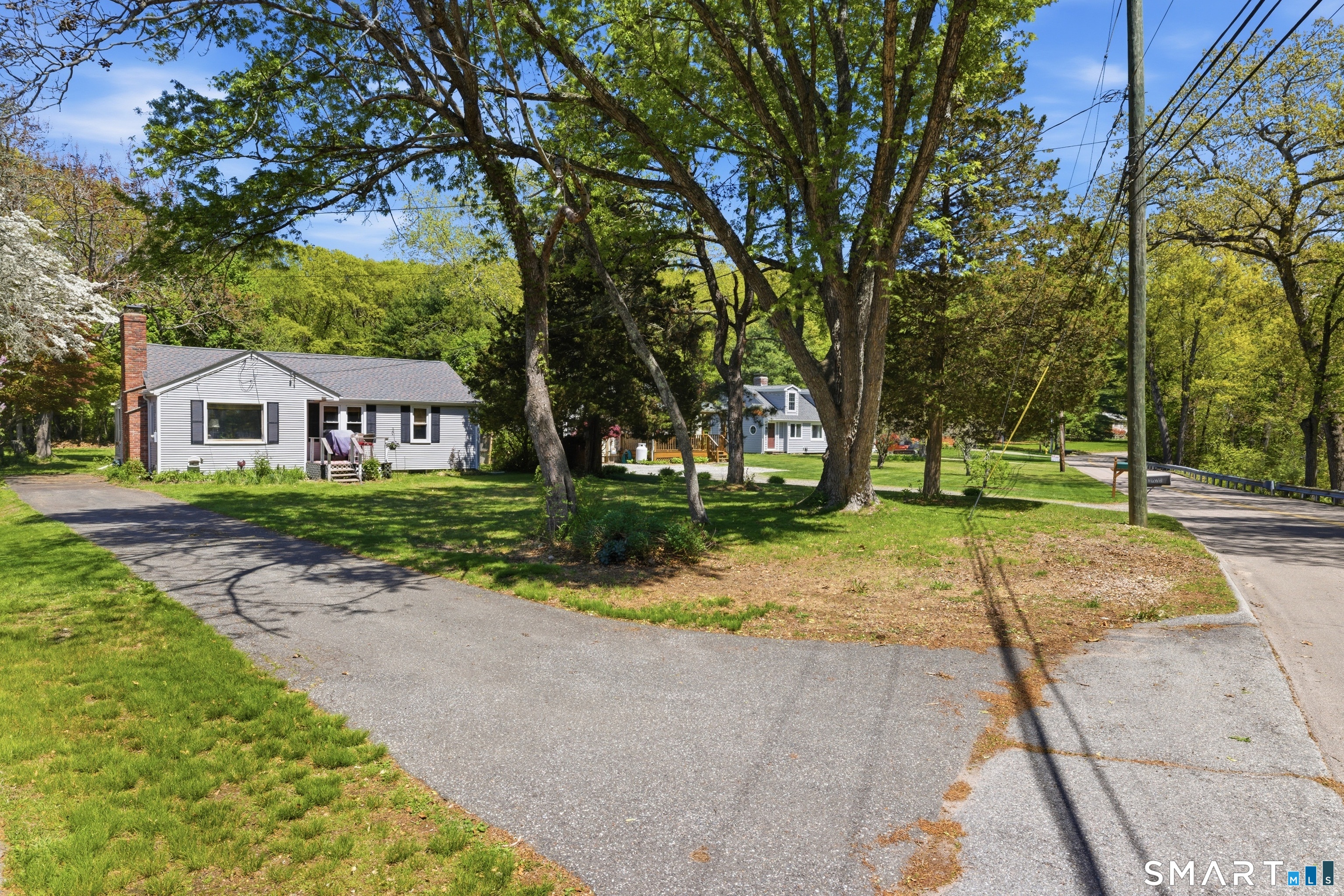 1098 Long Cove Road Ledyard, CT 06335 - Photo 2 of 20