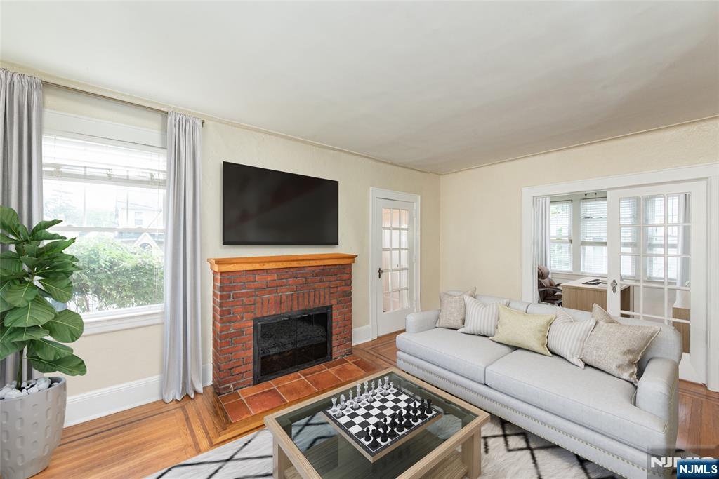 428 Mountain View Road Englewood, NJ 07631 - Photo 4 of 20