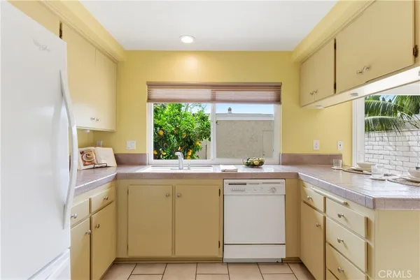 $785,000 | 5021 Vauxhall Road, Westminster, CA 92683