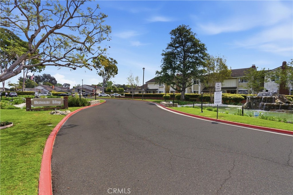 5021 Vauxhall Road Westminster, CA 92683 - Photo 32 of 38 Immaculately Maintained Private Roads