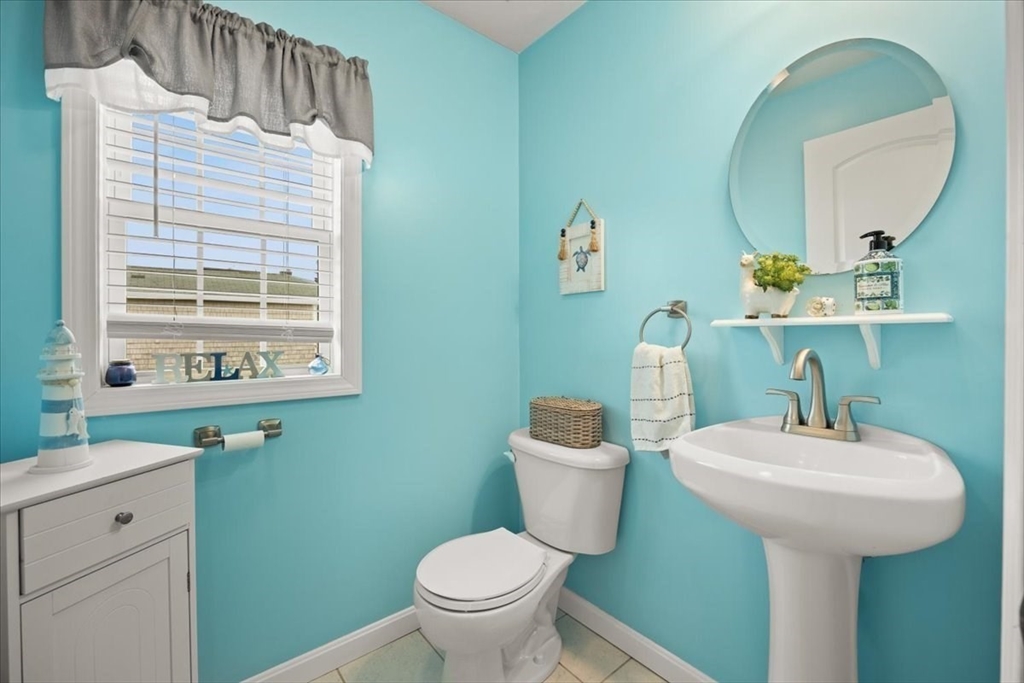 525 Anthony Street Fall River, MA 02721 - Photo 10 of 38