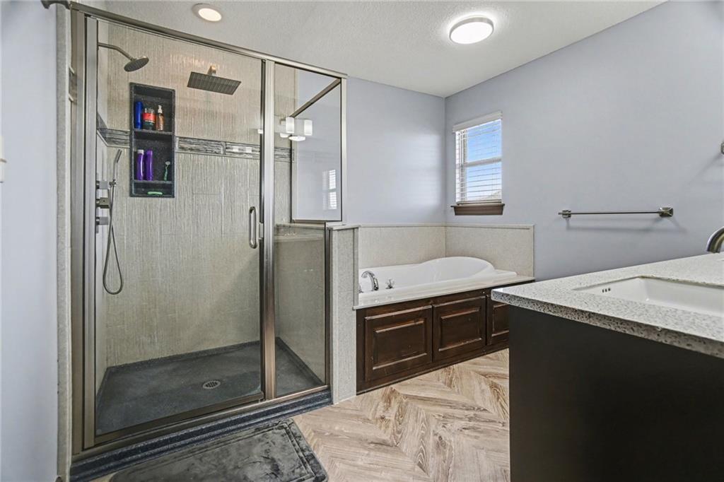 1058 Southwest Conch Way Lee's Summit, MO 64064 - Photo 16 of 30