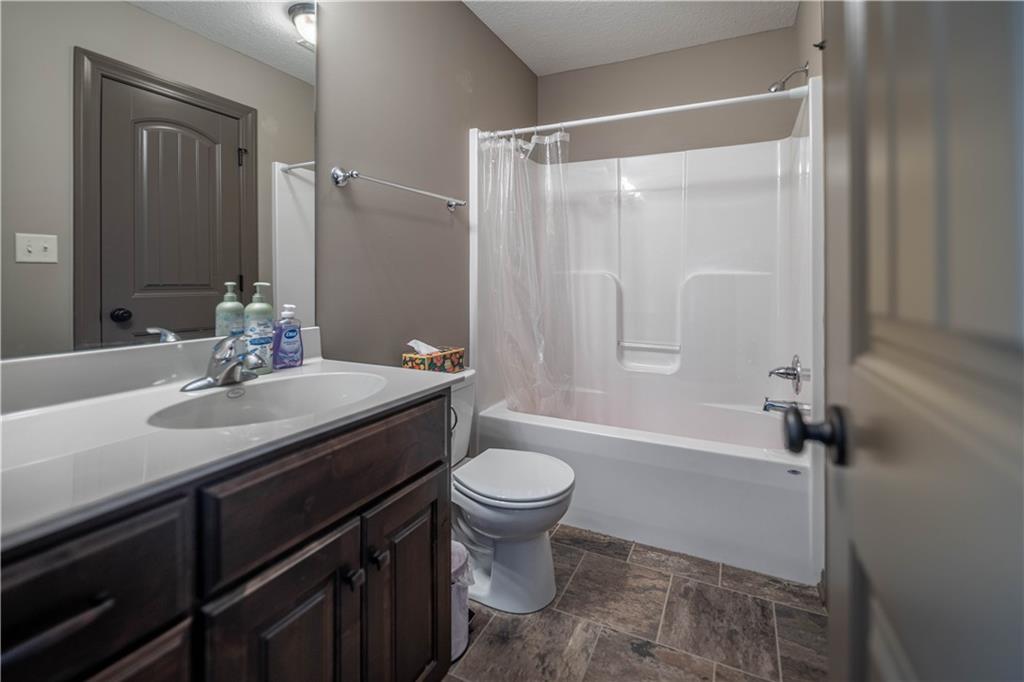 1058 Southwest Conch Way Lee's Summit, MO 64064 - Photo 18 of 30