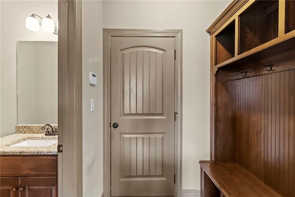 1058 Southwest Conch Way Lee's Summit, MO 64064 - Photo 19 of 56