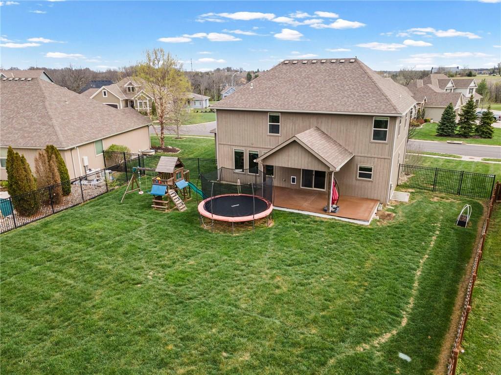 1058 Southwest Conch Way Lee's Summit, MO 64064 - Photo 40 of 56