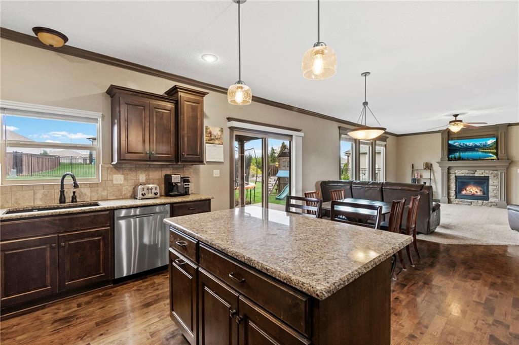 1058 Southwest Conch Way Lee's Summit, MO 64064 - Photo 10 of 56