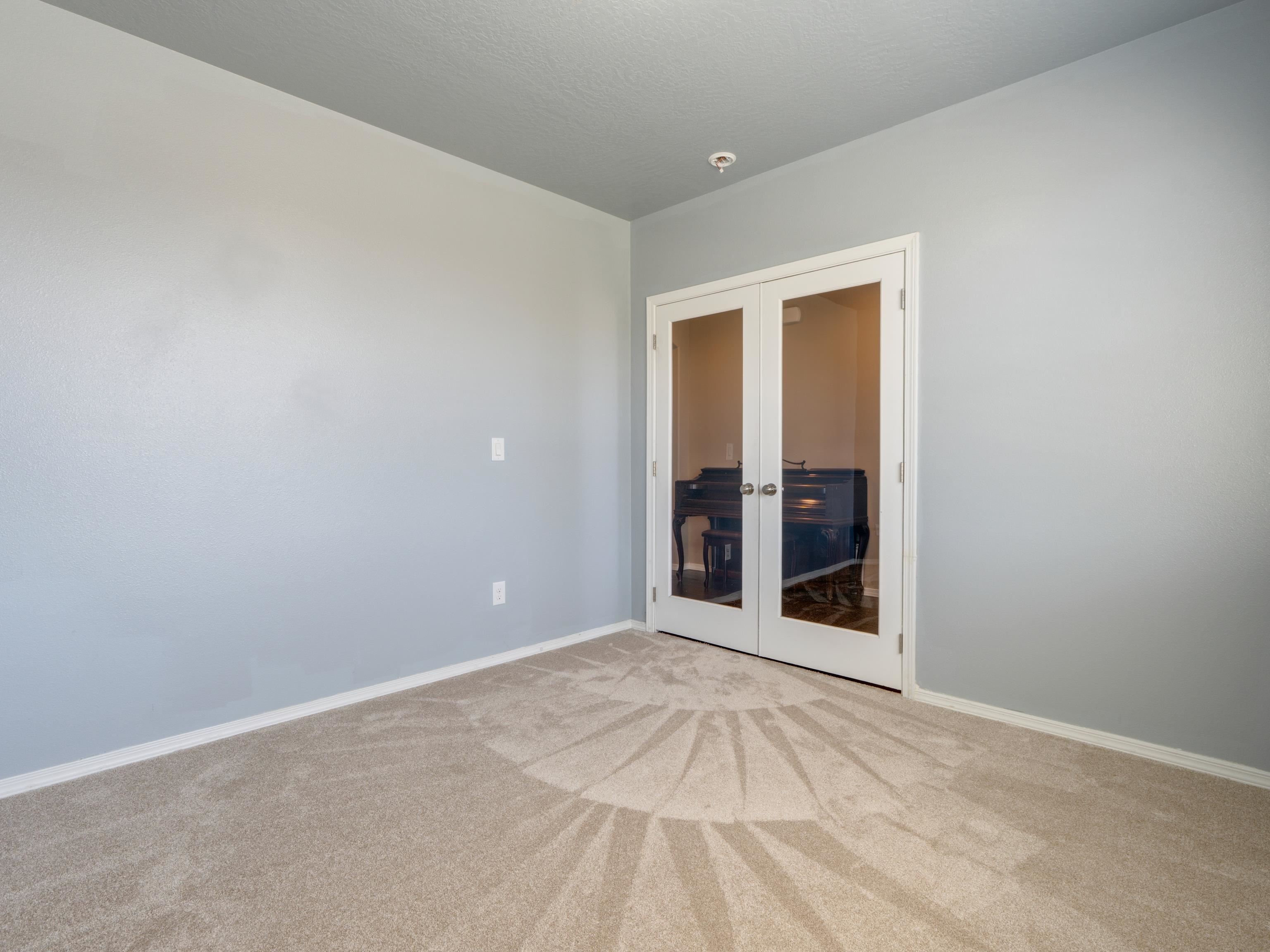 671 Condor Drive Cheney, WA 99004 - Photo 8 of 44