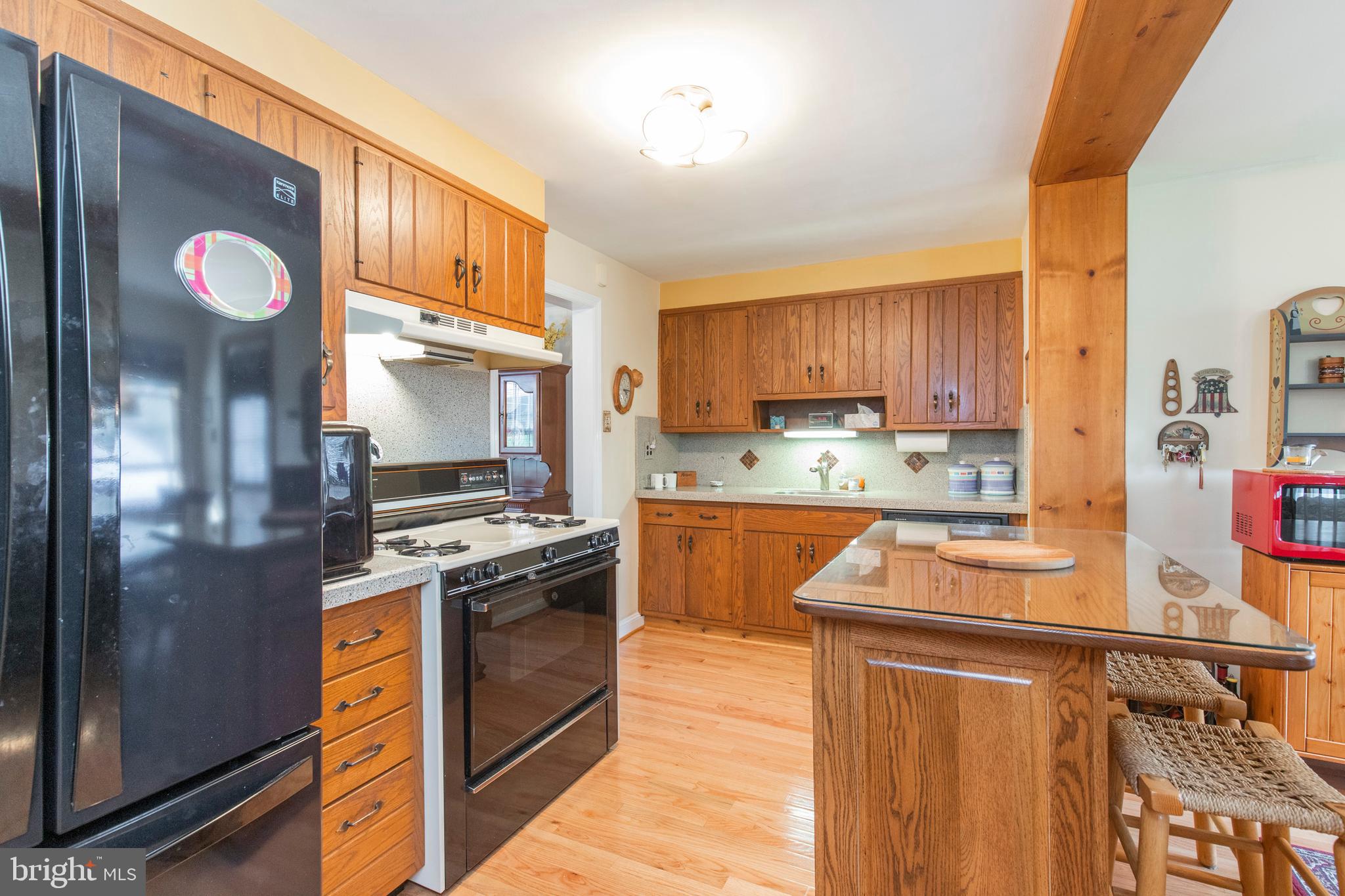 108 Heatherwood Road Havertown, PA 19083 - Photo 11 of 39 Kitchen