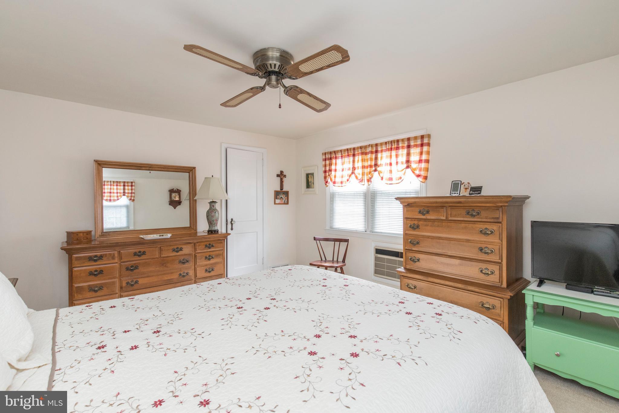 108 Heatherwood Road Havertown, PA 19083 - Photo 24 of 39 Main Bedroom