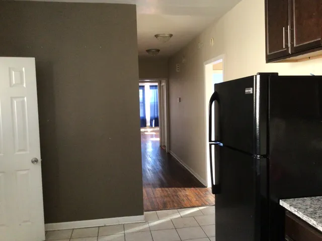 $2,200 | 8204 South Peoria Street, Unit 2, Chicago, IL 60620