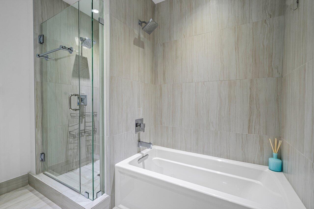 155 East Boca Raton Road, Unit TH1 Boca Raton, FL 33432 - Photo 21 of 26 SECONDBATH2