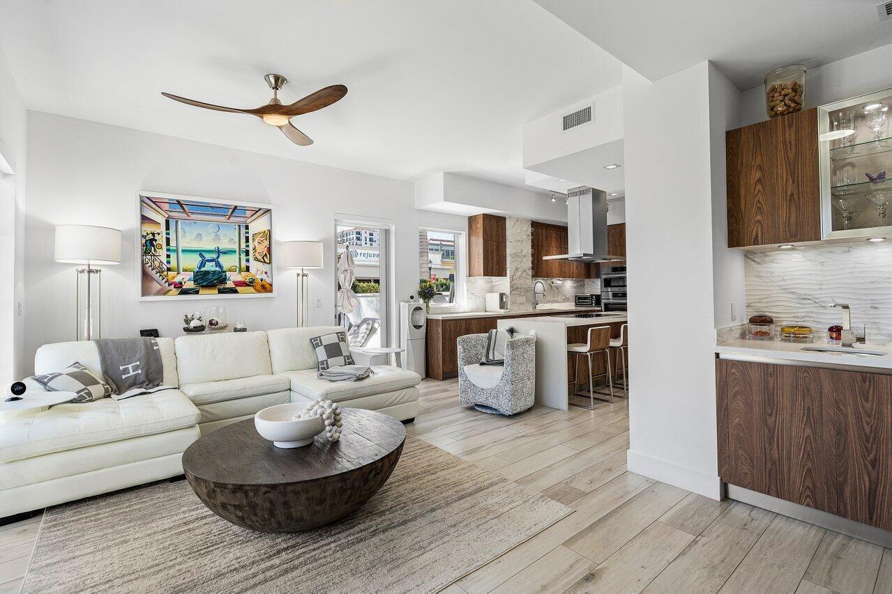 155 East Boca Raton Road, Unit TH1 Boca Raton, FL 33432 - Photo 6 of 26 familyroom2