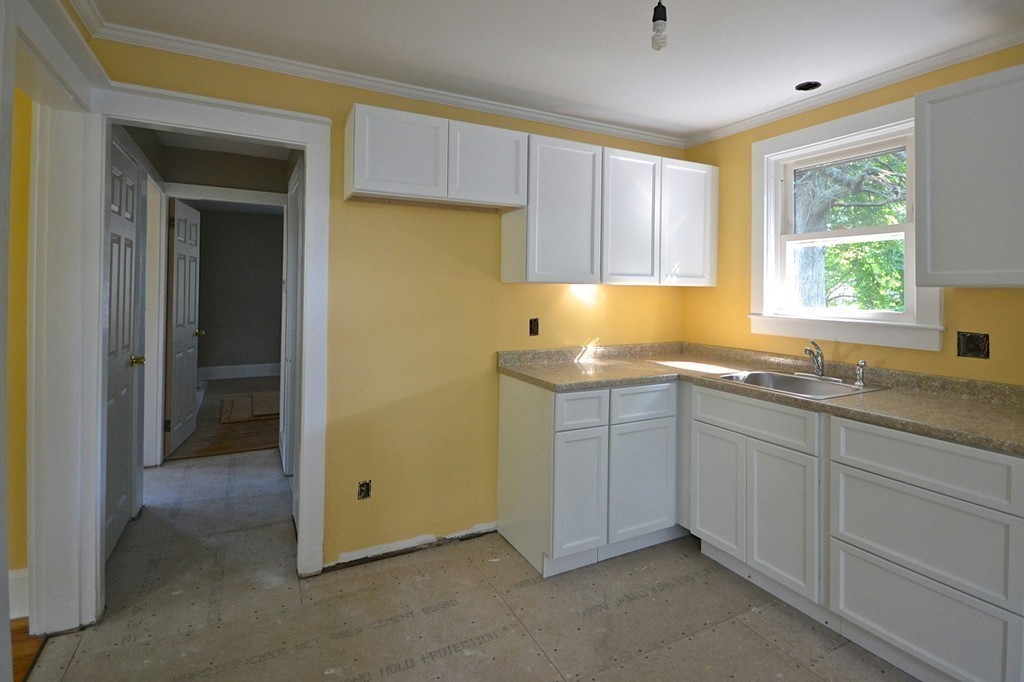 215 Sconticut Neck Road Fairhaven, MA 02719 - Photo 5 of 12 Gallery Image 5