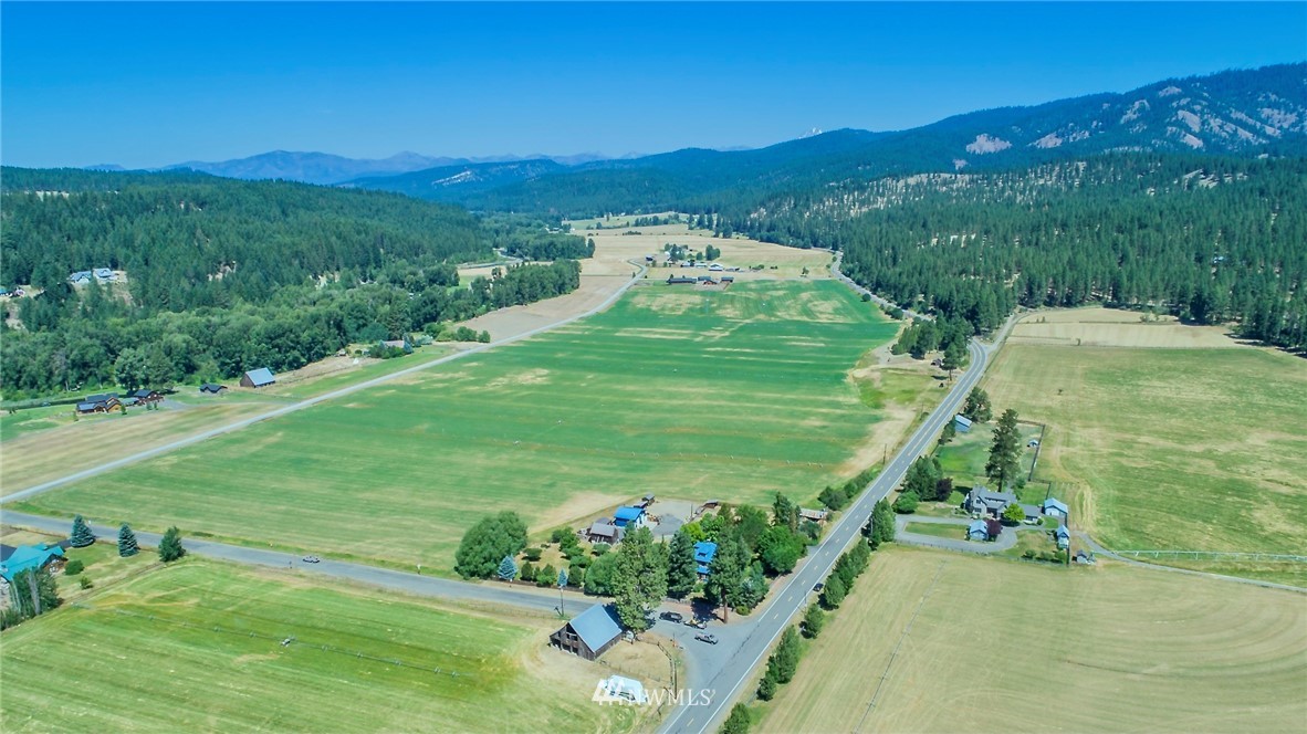 871 Teanaway Road Cle Elum, WA 98922 - Photo 3 of 40 Gallery Image 3