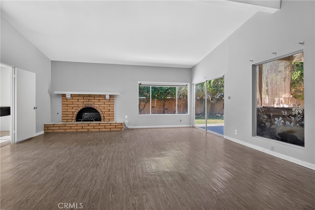 19448 Blythe Street Reseda, CA 91335 - Photo 8 of 37