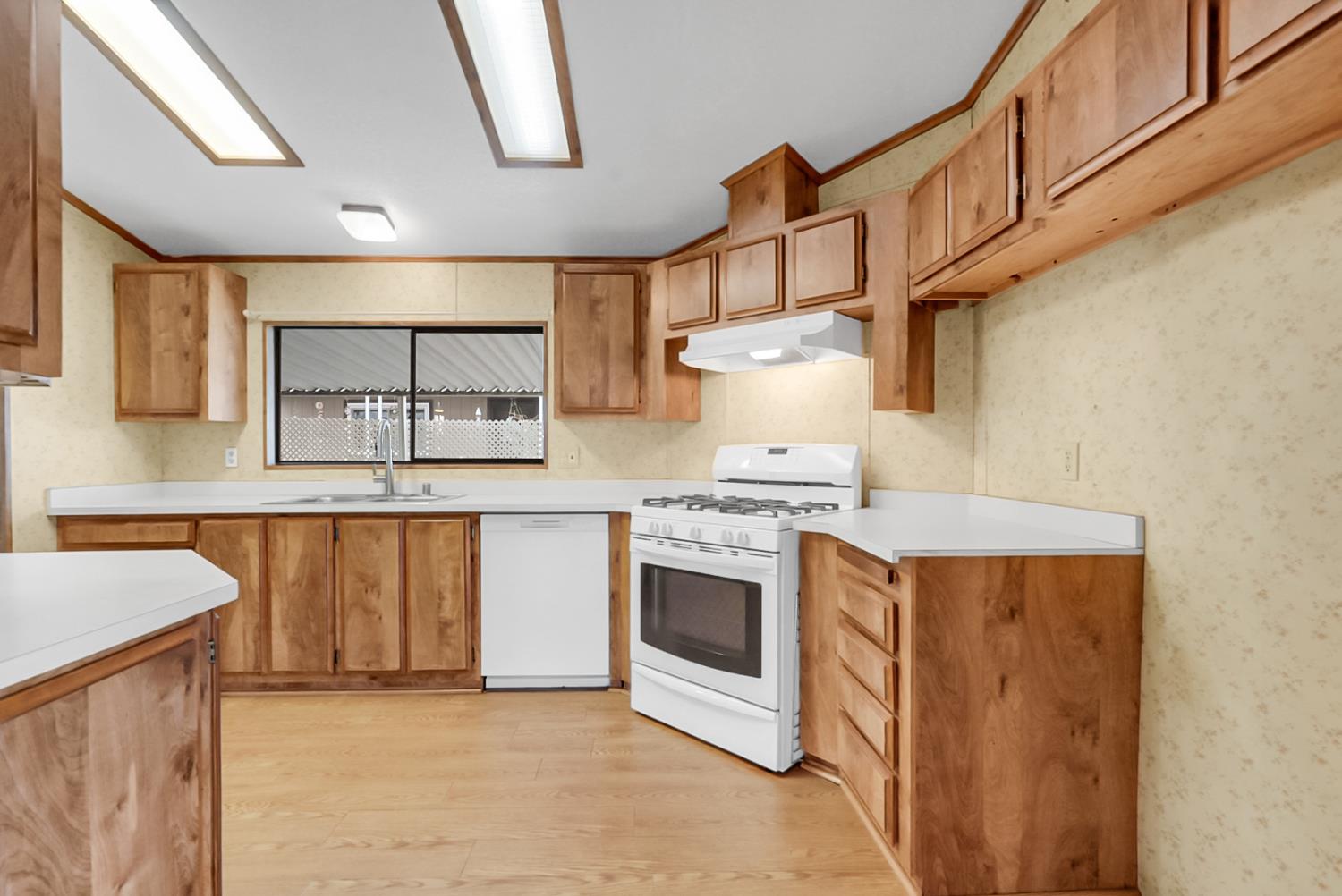 1200 South Carpenter Road, Unit 144 Modesto, CA 95351 - Photo 14 of 28