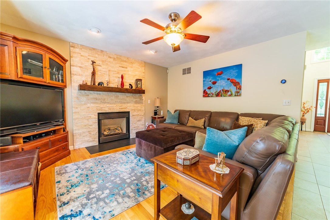 28 Peveril Road Cranston, RI 02921 - Photo 12 of 35 Gallery Image 12