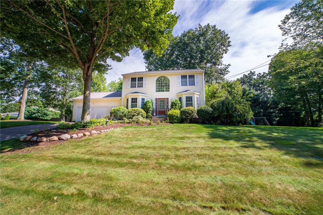 28 Peveril Road Cranston, RI 02921 - Photo 2 of 35 Gallery Image 2