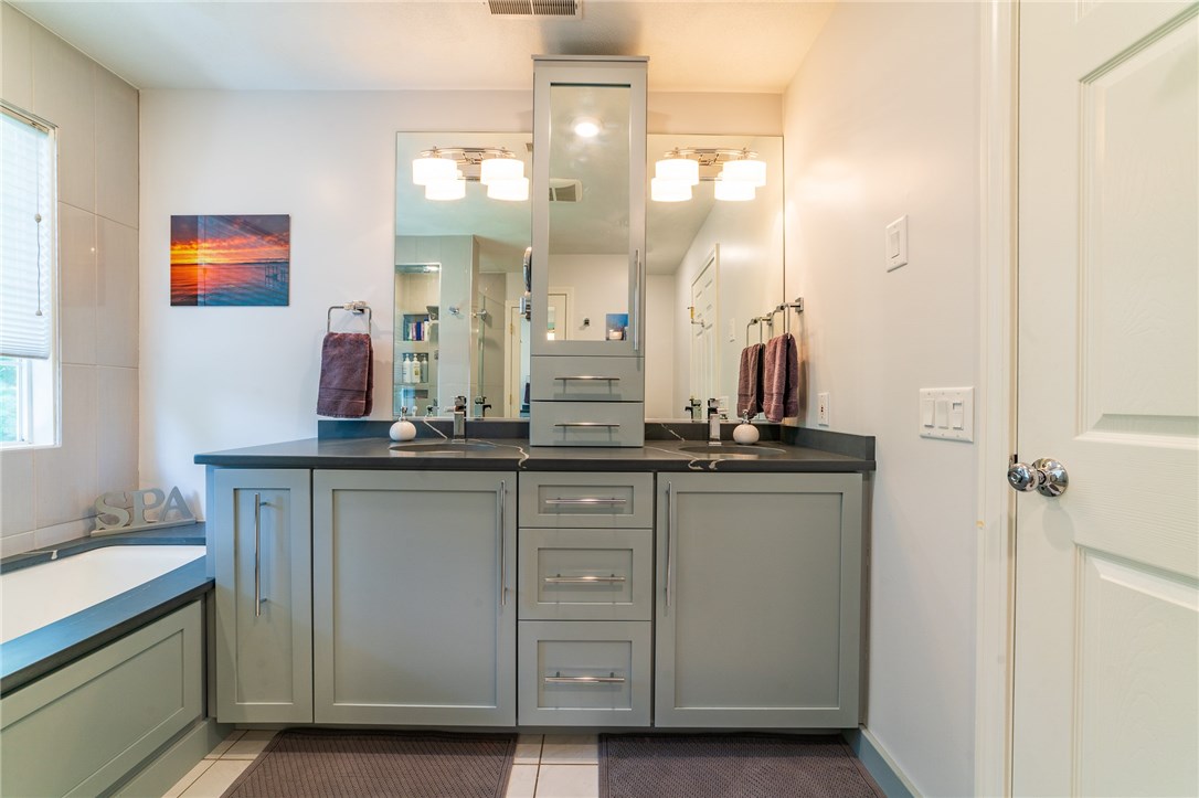 28 Peveril Road Cranston, RI 02921 - Photo 27 of 35 Gallery Image 27