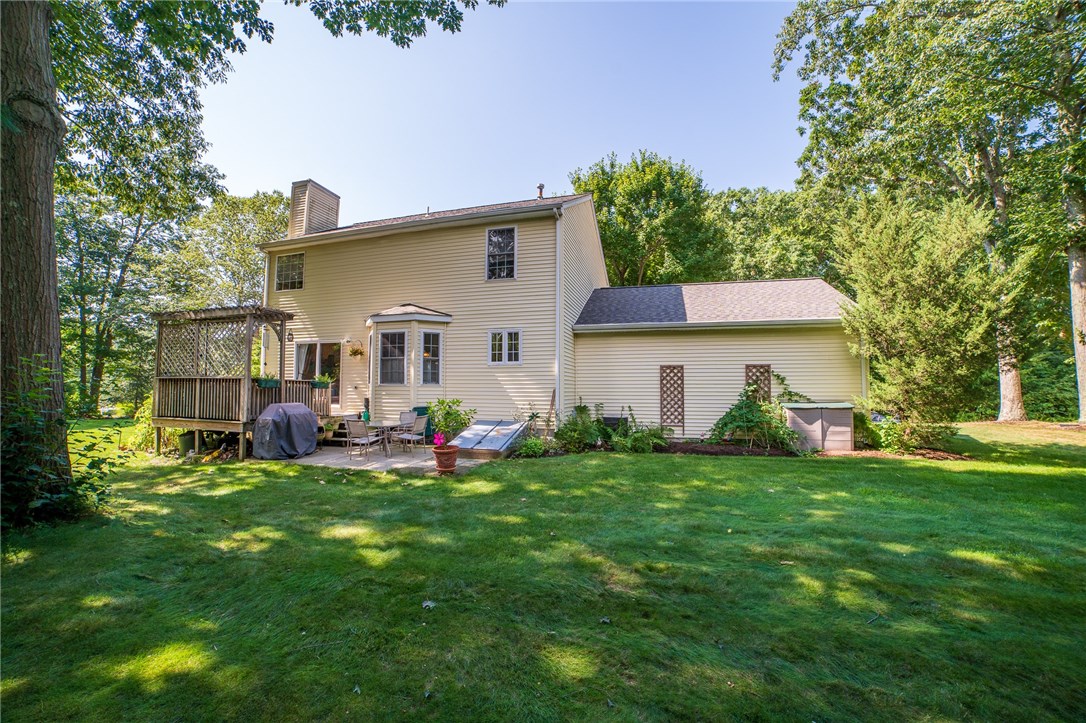 28 Peveril Road Cranston, RI 02921 - Photo 30 of 35 Gallery Image 30