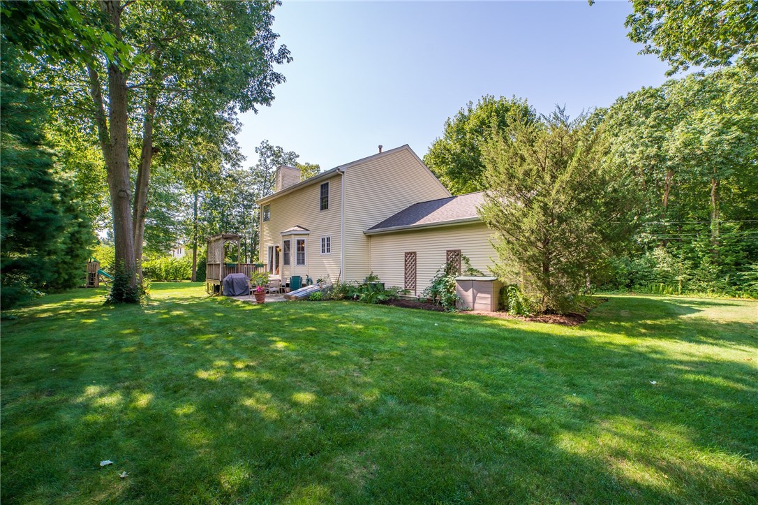 28 Peveril Road Cranston, RI 02921 - Photo 31 of 35 Gallery Image 31