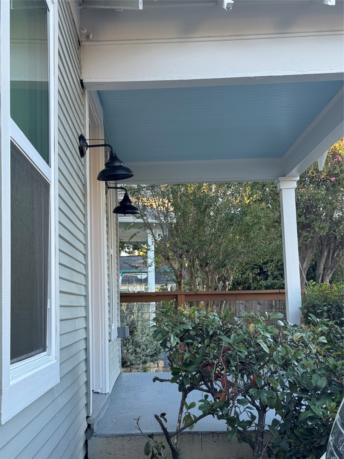 2713 Cochran Street Houston, TX 77009 - Photo 21 of 28 a view of a room with wooden floor and outdoor space
