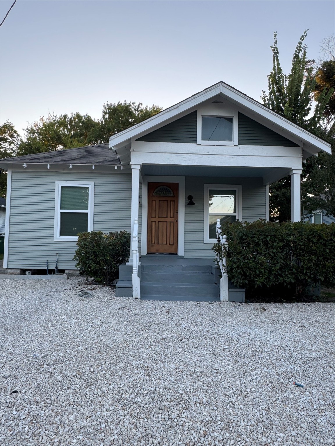 2713 Cochran Street Houston, TX 77009 - Photo 5 of 28 a front view of a house with garden