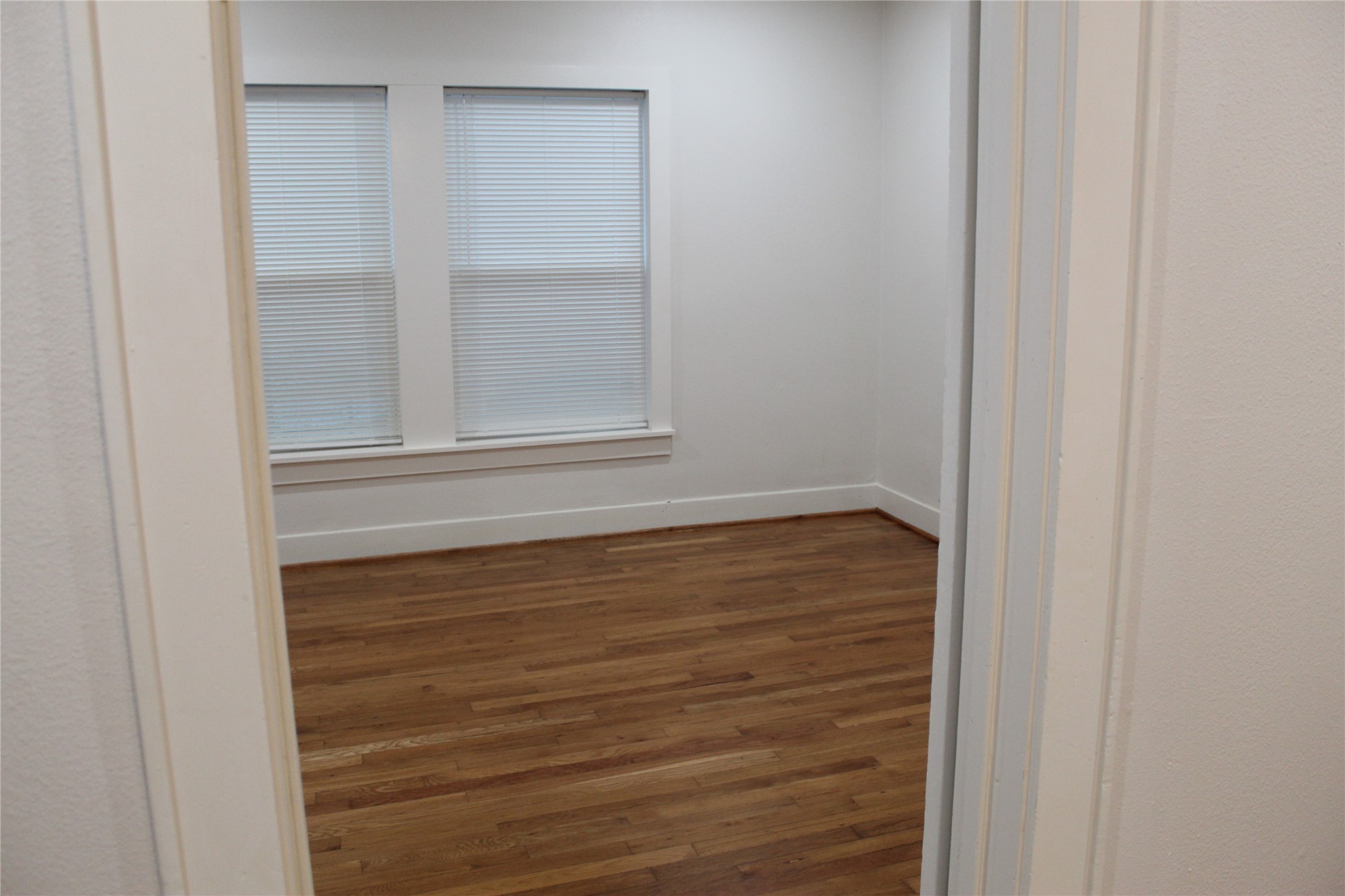 2713 Cochran Street Houston, TX 77009 - Photo 9 of 28