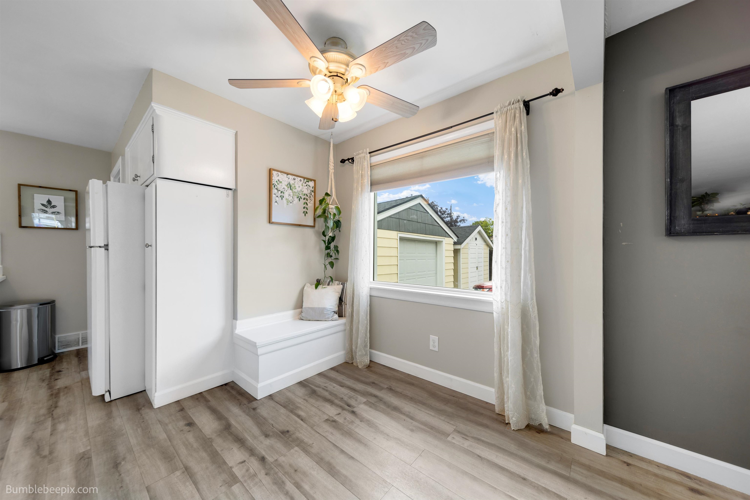 702 North Raymond Road Spokane, WA 99206 - Photo 5 of 23