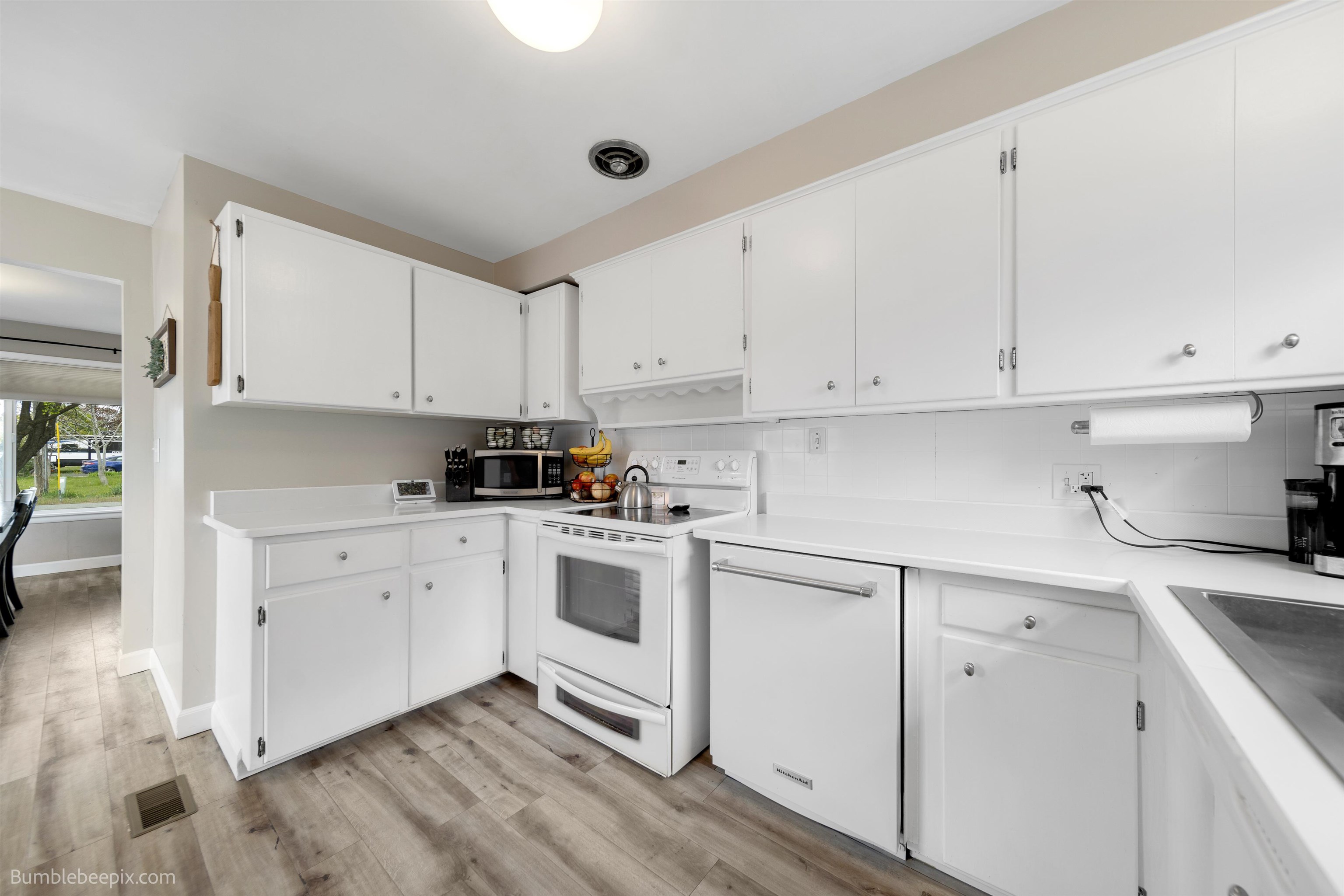702 North Raymond Road Spokane, WA 99206 - Photo 7 of 23