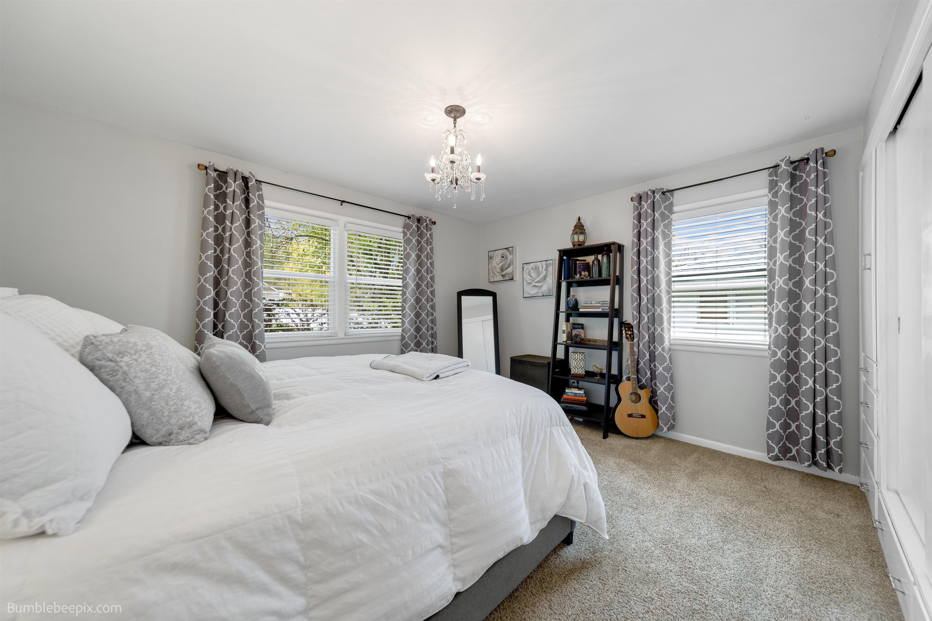 702 North Raymond Road Spokane, WA 99206 - Photo 8 of 23