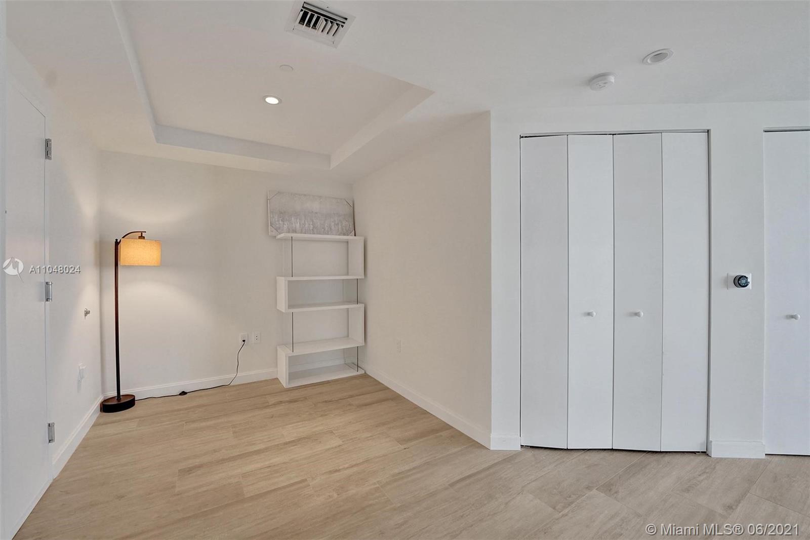 45 Southwest 9th Street, Unit 4006 Miami, FL 33130 - Photo 14 of 26