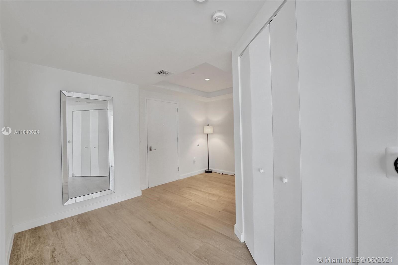 45 Southwest 9th Street, Unit 4006 Miami, FL 33130 - Photo 15 of 26