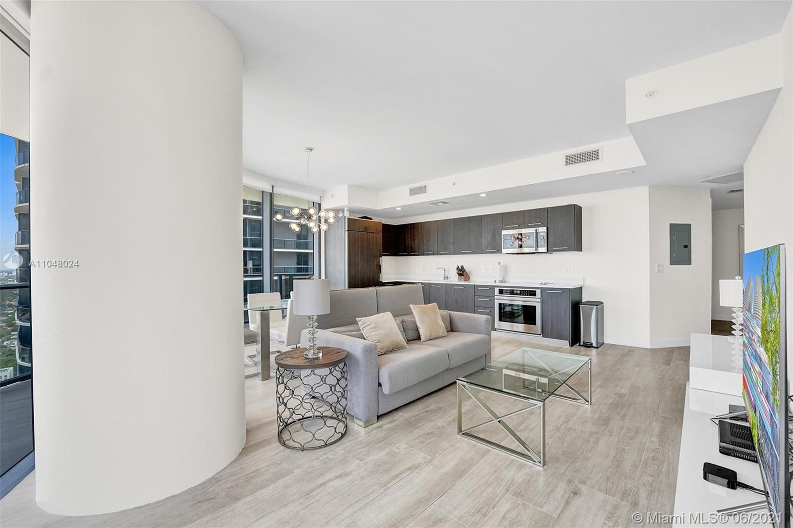 45 Southwest 9th Street, Unit 4006 Miami, FL 33130 - Photo 4 of 26