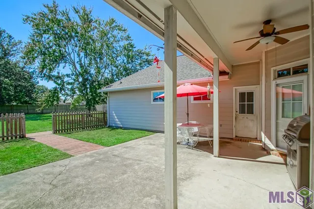 $430,000 | 8614 R Dawes Drive, Denham Springs, LA 70706