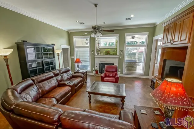 $430,000 | 8614 R Dawes Drive, Denham Springs, LA 70706