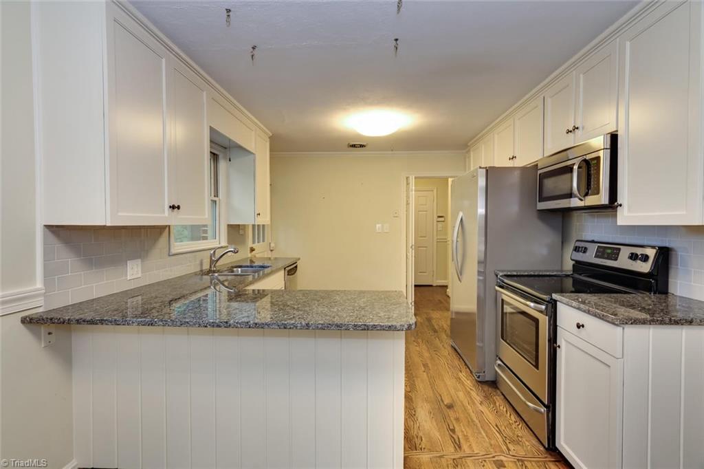 1161 Huntingdon Road Winston-Salem, NC 27104 - Photo 8 of 22 Gallery Image 8