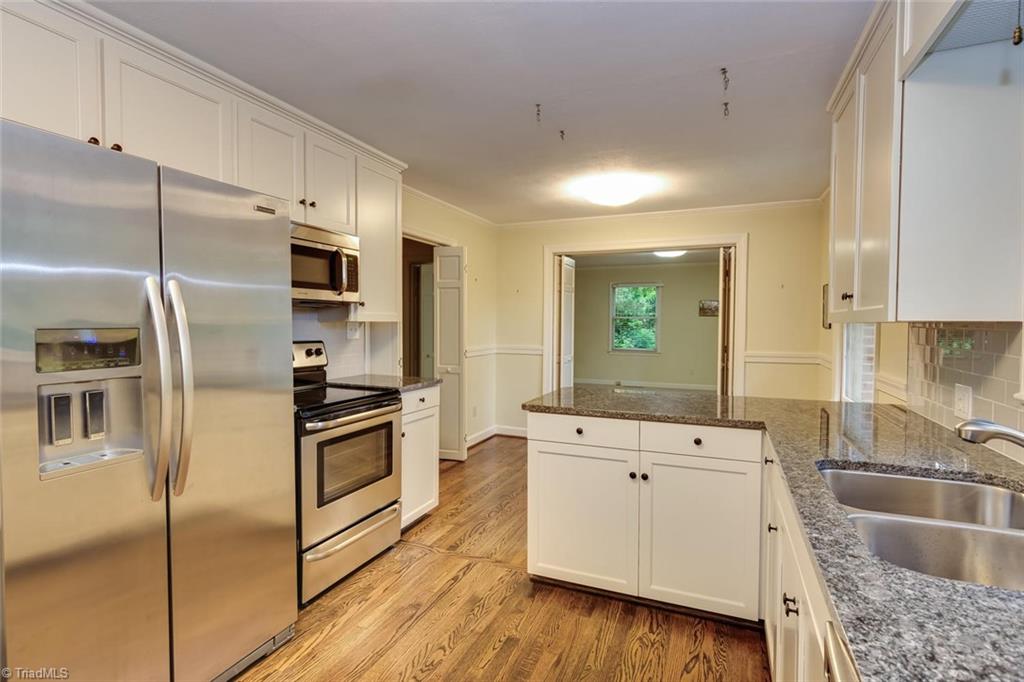 1161 Huntingdon Road Winston-Salem, NC 27104 - Photo 9 of 22 Gallery Image 9