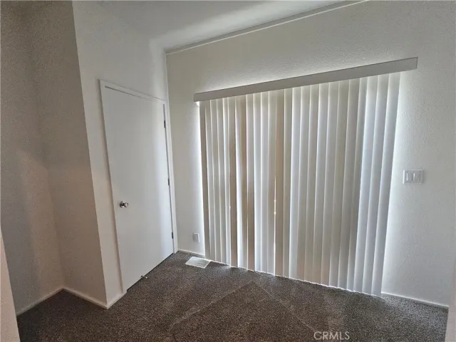 $119,005 | 999 South Santa Fe Avenue, Unit 35, San Jacinto, CA 92583